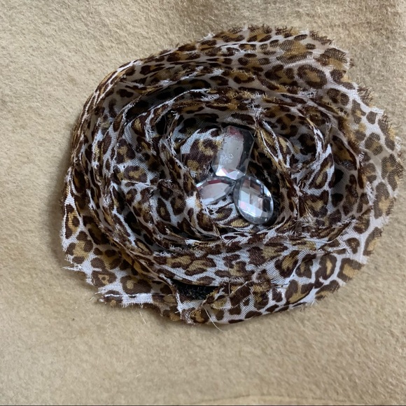 Fancy Rosette Hat - Picture 3 of 5